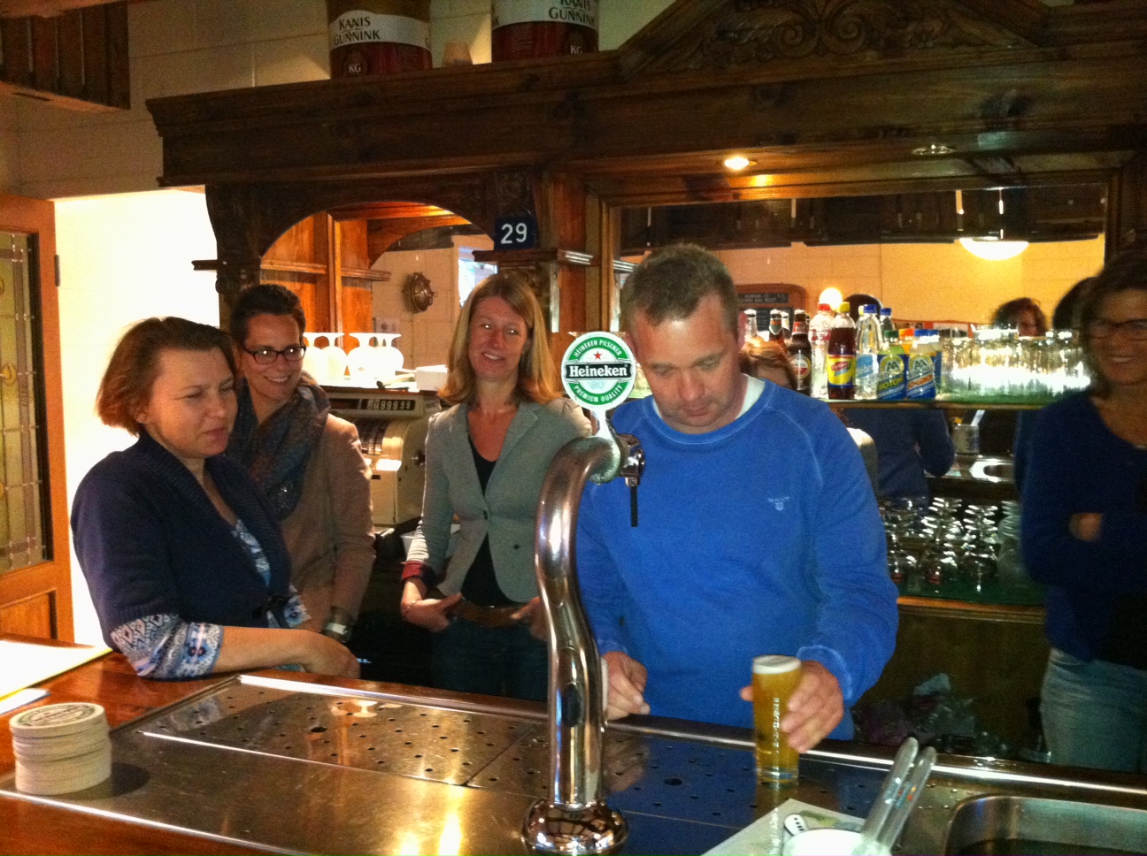 130514 Nieuwe Ledenavond biertappen 2