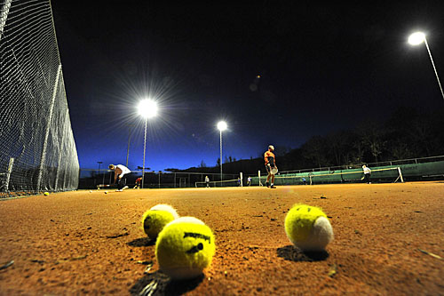 15112152 TVAkkrum bij nacht