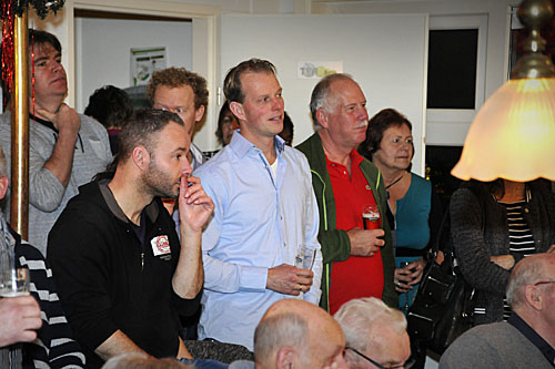 160109ab Nieuwjaarsborrel Nieuwjaarsborrel Ploegje bij deur 500