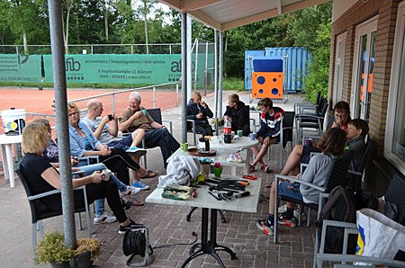 190706 Klussendag 3 Tennis Akkrum KoffieBreak 4