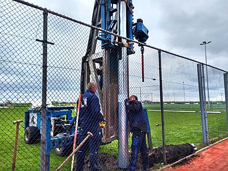 200415 Plaatsen lichtmasten 450