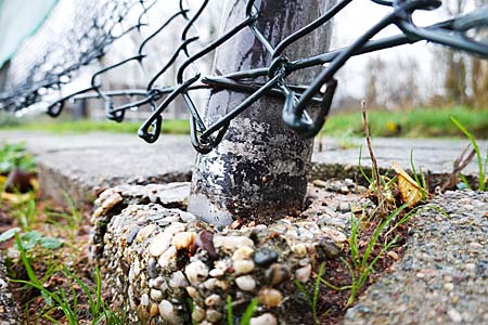 201229 TVA Kerststorm Bella vernielt hek poer staander 450