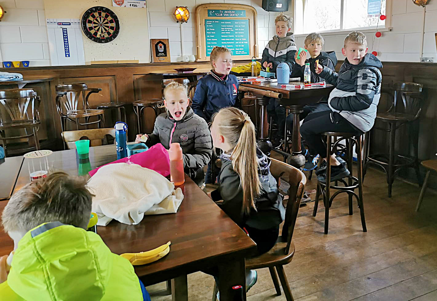 210328 CoronaCup kantine2