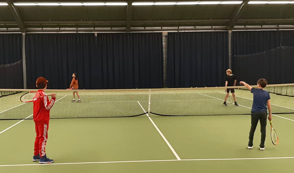 230305 WInterfeest bowling tennis 2