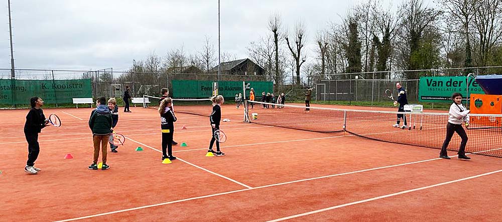 230401 Akkrum Tennis opendag clinic