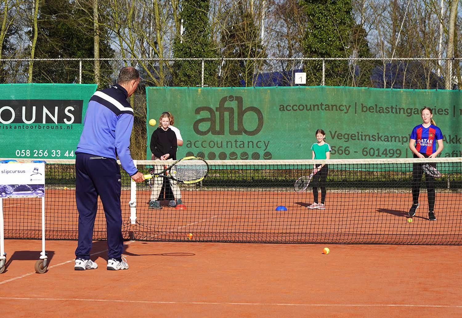 250321 Akkrum TVA schooltennis 9
